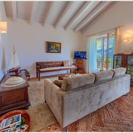 Villa Aquarius - Larihome A08 Vercana Exteriér fotografie